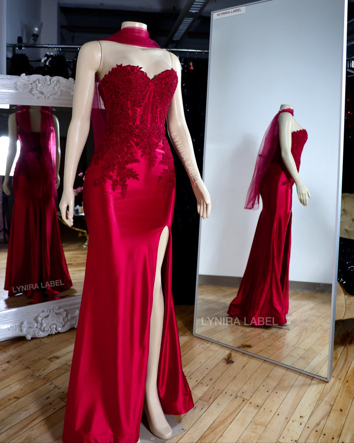 The Eva Sweetheart Gown