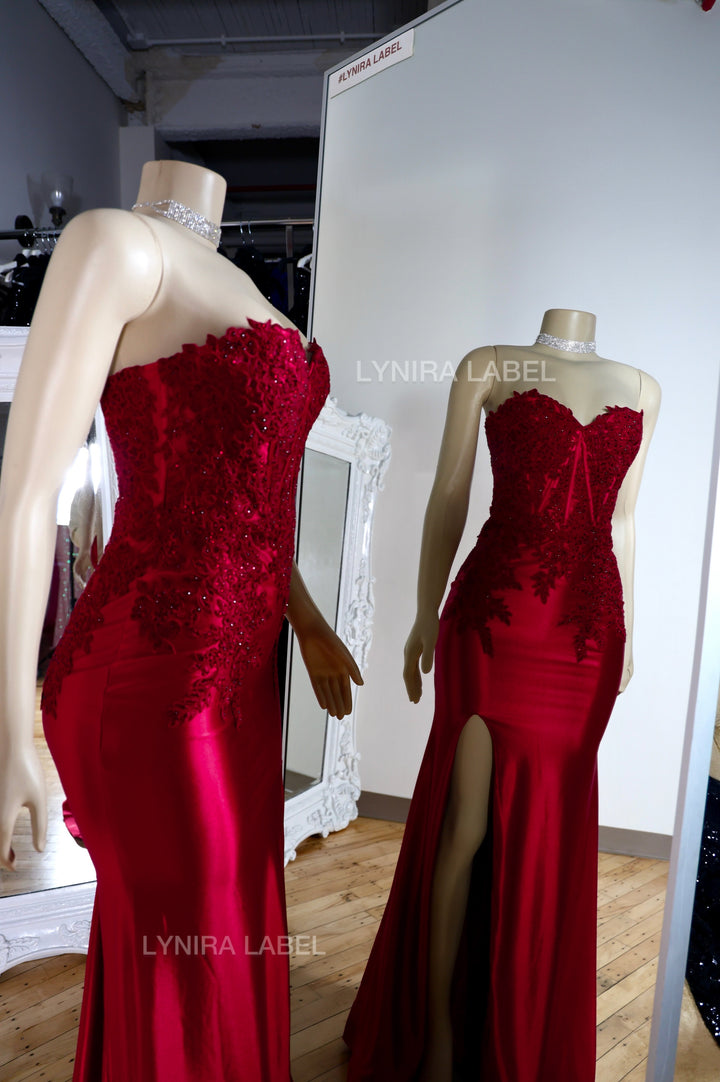 The Eva Sweetheart Gown
