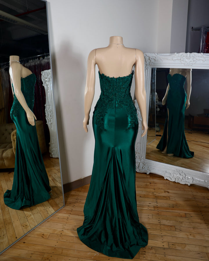 The Eva Sweetheart Gown